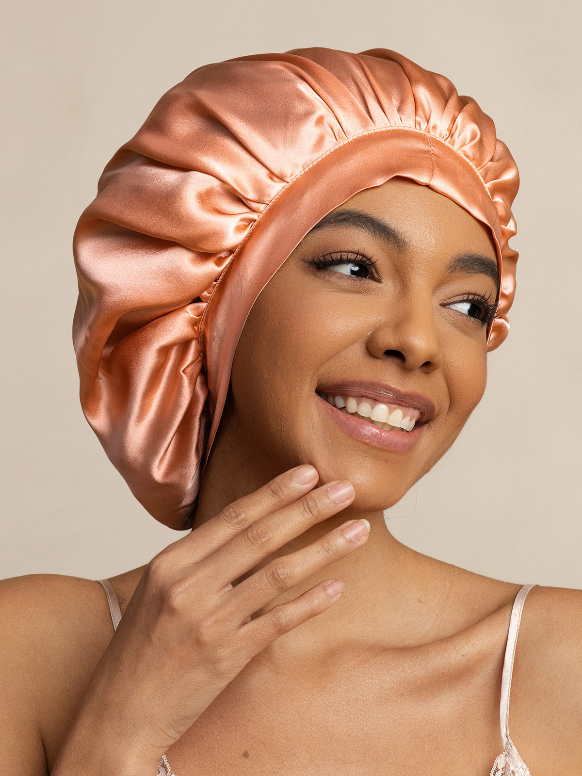 Gorro de dormir elegante de seda pura con cintas largas