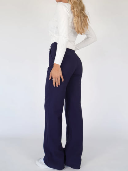 CHARLOTTE | Pantalones acampanados modernos