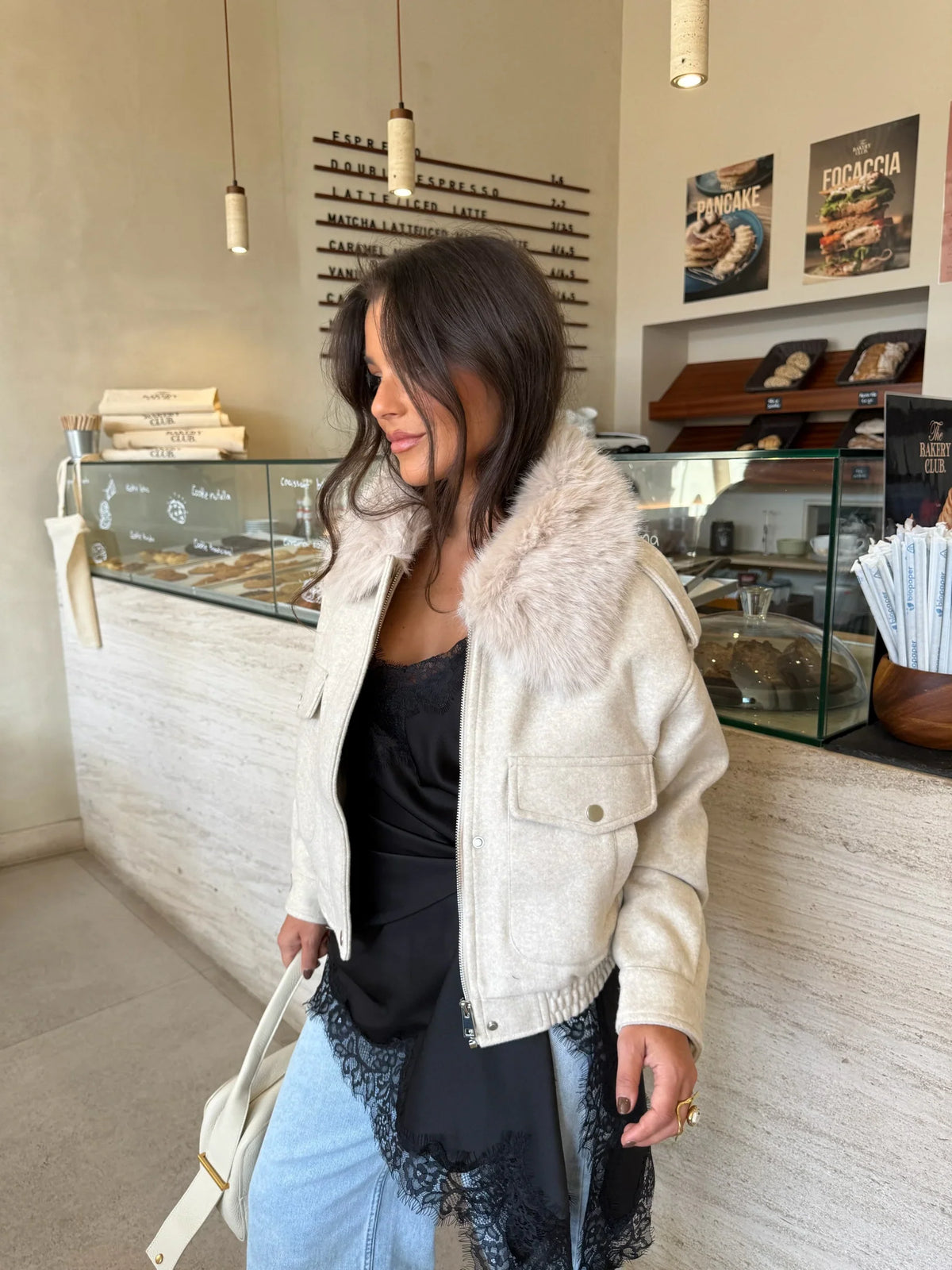 Chaqueta Siena Beige con Cuello de Pelo™