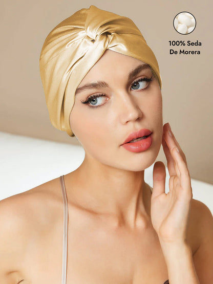 Gorro De Pura Seda Con Nudo Frontal