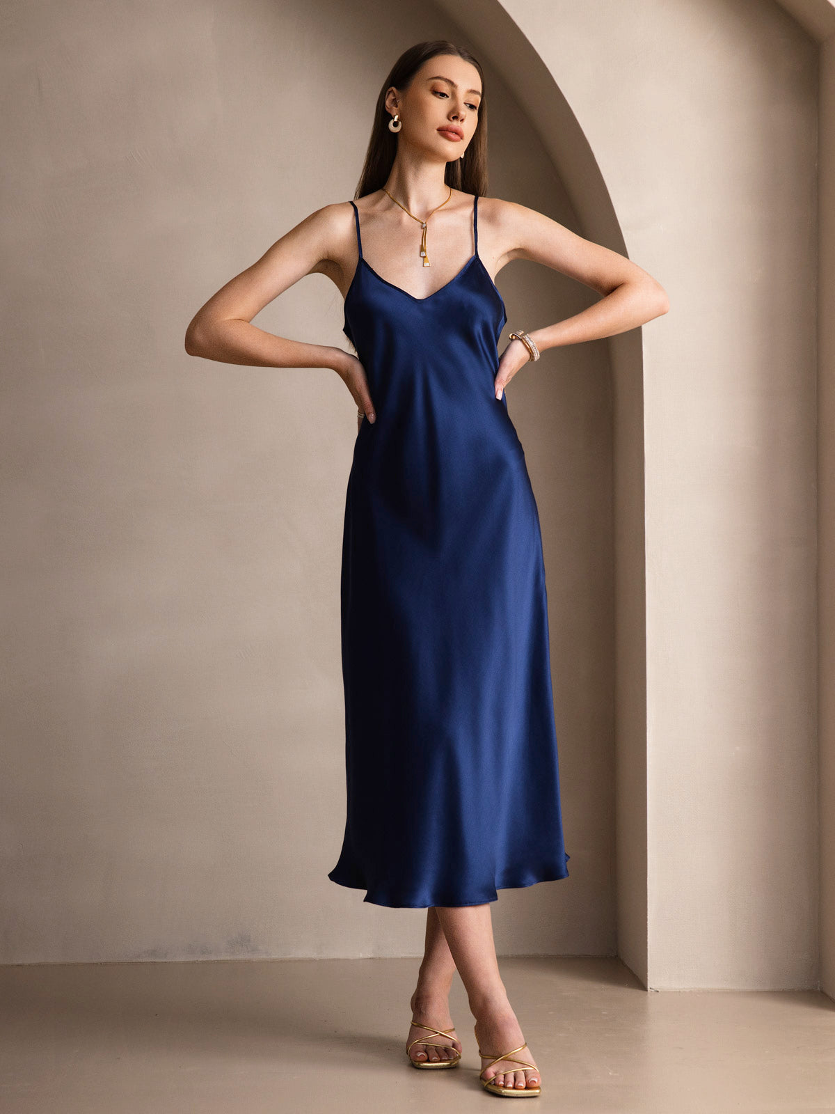 Seta - Vestido largo con tirantes finos