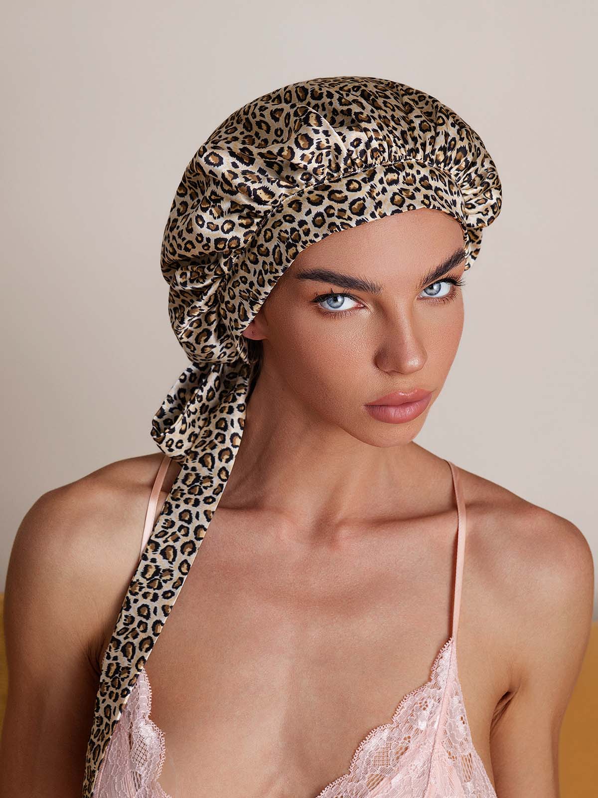 Gorro de dormir elegante de seda pura con cintas largas