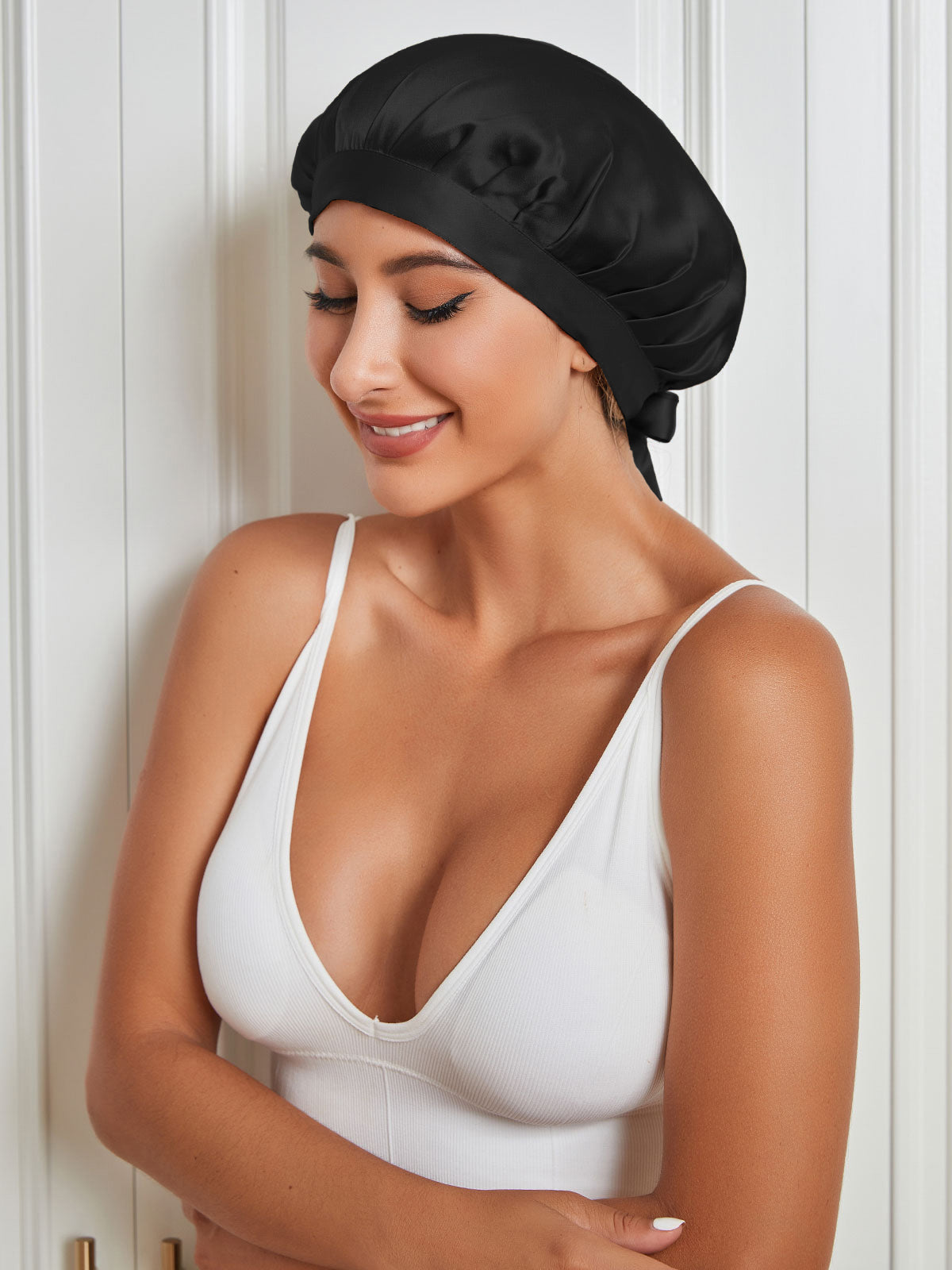 Gorro clásico de pura seda con cintas
