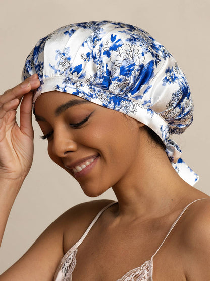 Gorro clásico de pura seda con cintas