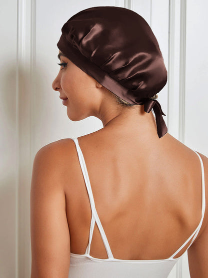 Gorro clásico de pura seda con cintas