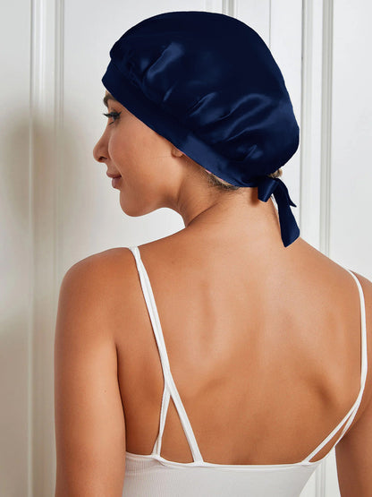 Gorro clásico de pura seda con cintas