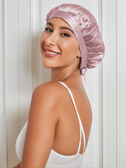Gorro clásico de pura seda con cintas