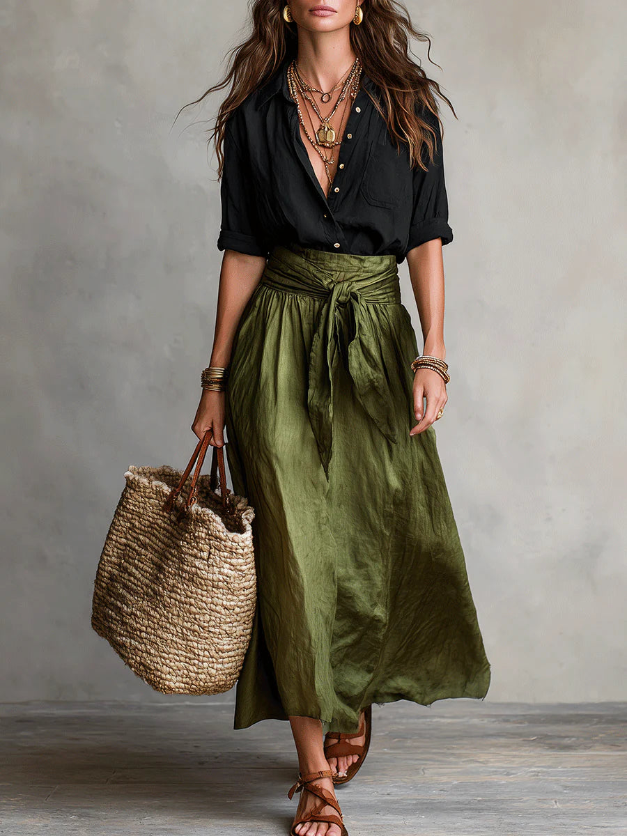 Aitana | Ensemble deux pièces avec chemise noire et jupe midi vert olive pour femme
