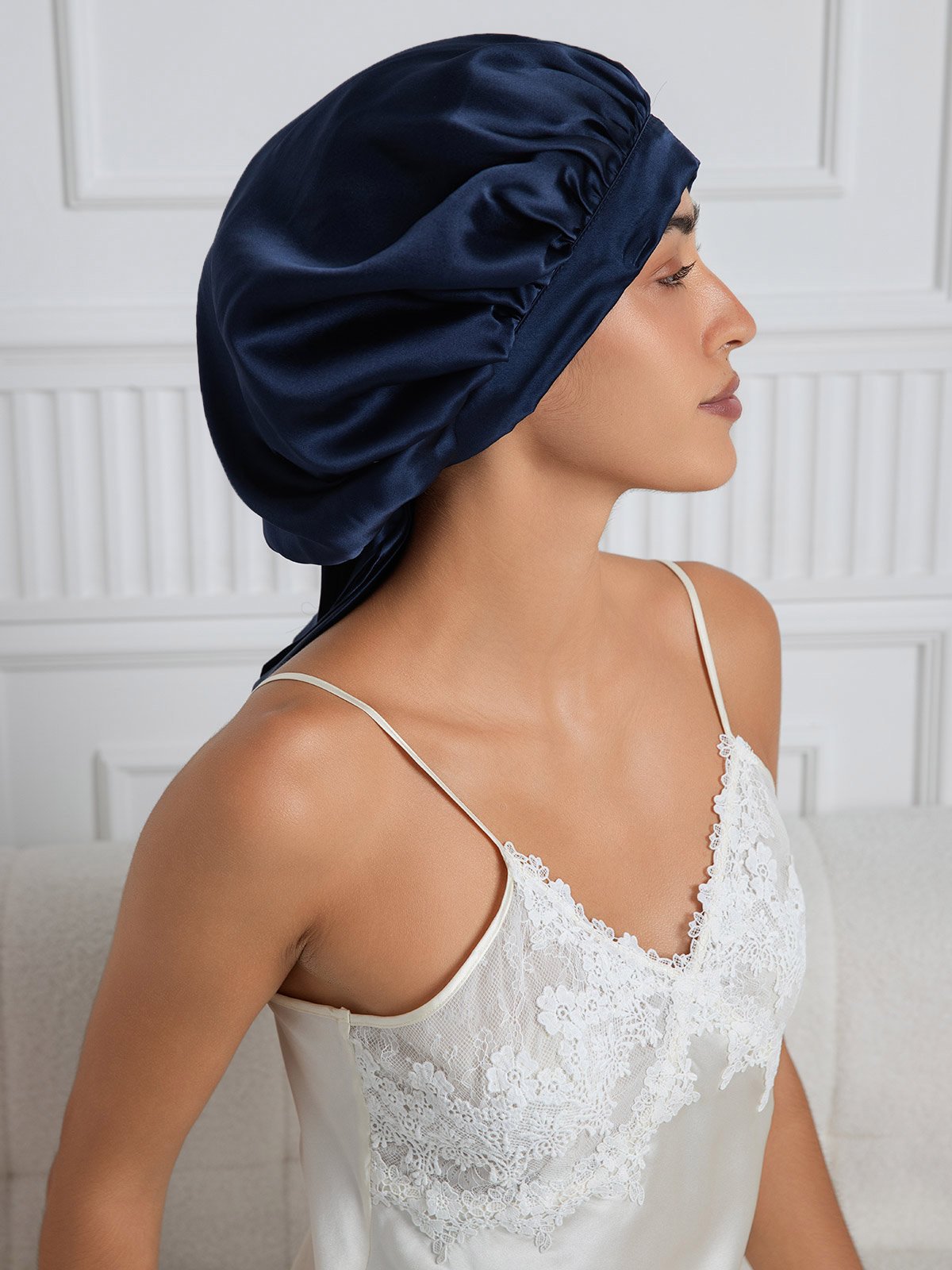 Gorro de dormir elegante de seda pura con cintas largas