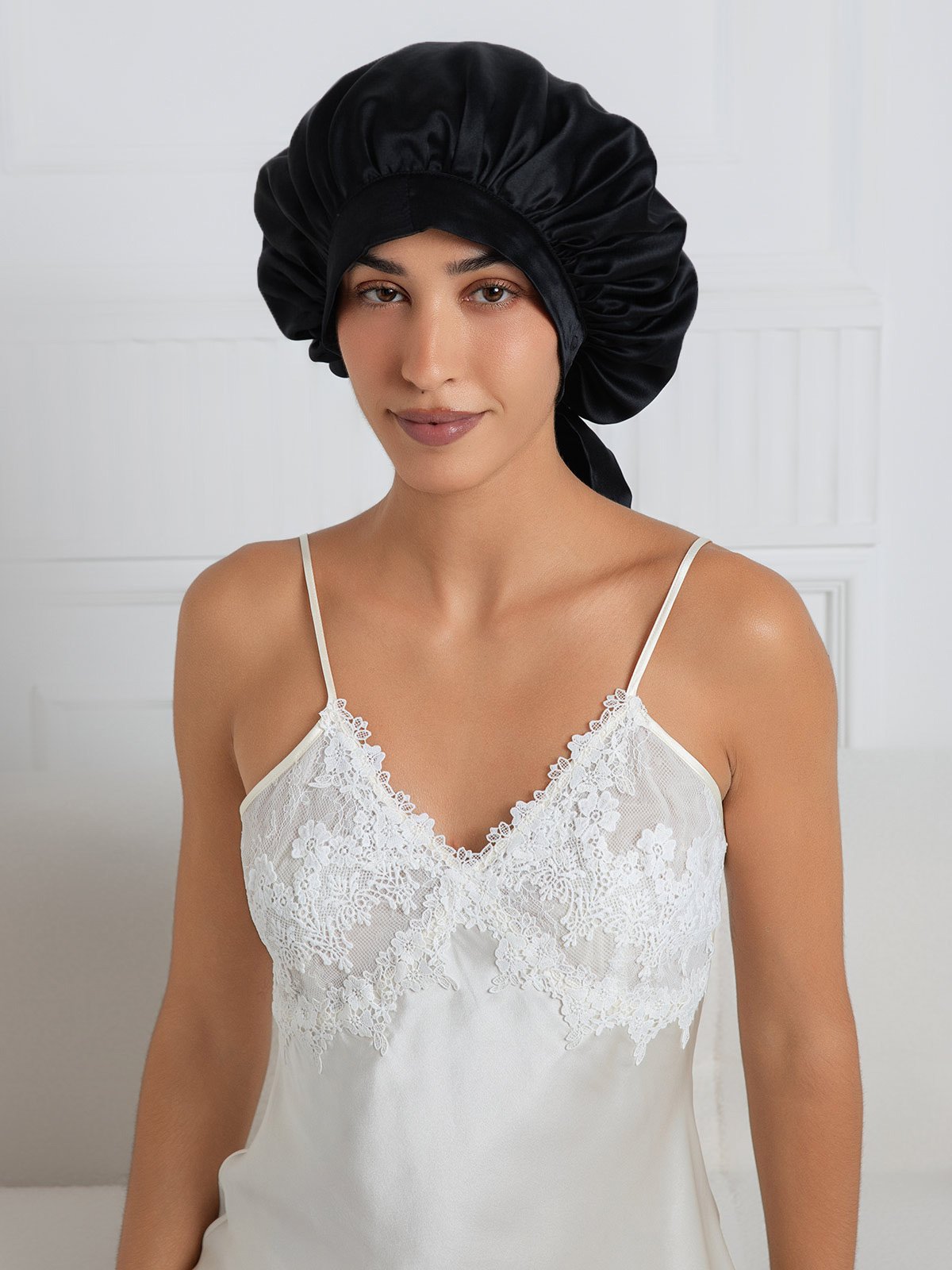 Gorro de dormir elegante de seda pura con cintas largas