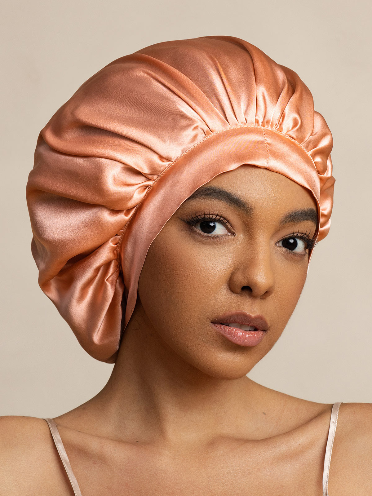 Gorro de dormir elegante de seda pura con cintas largas