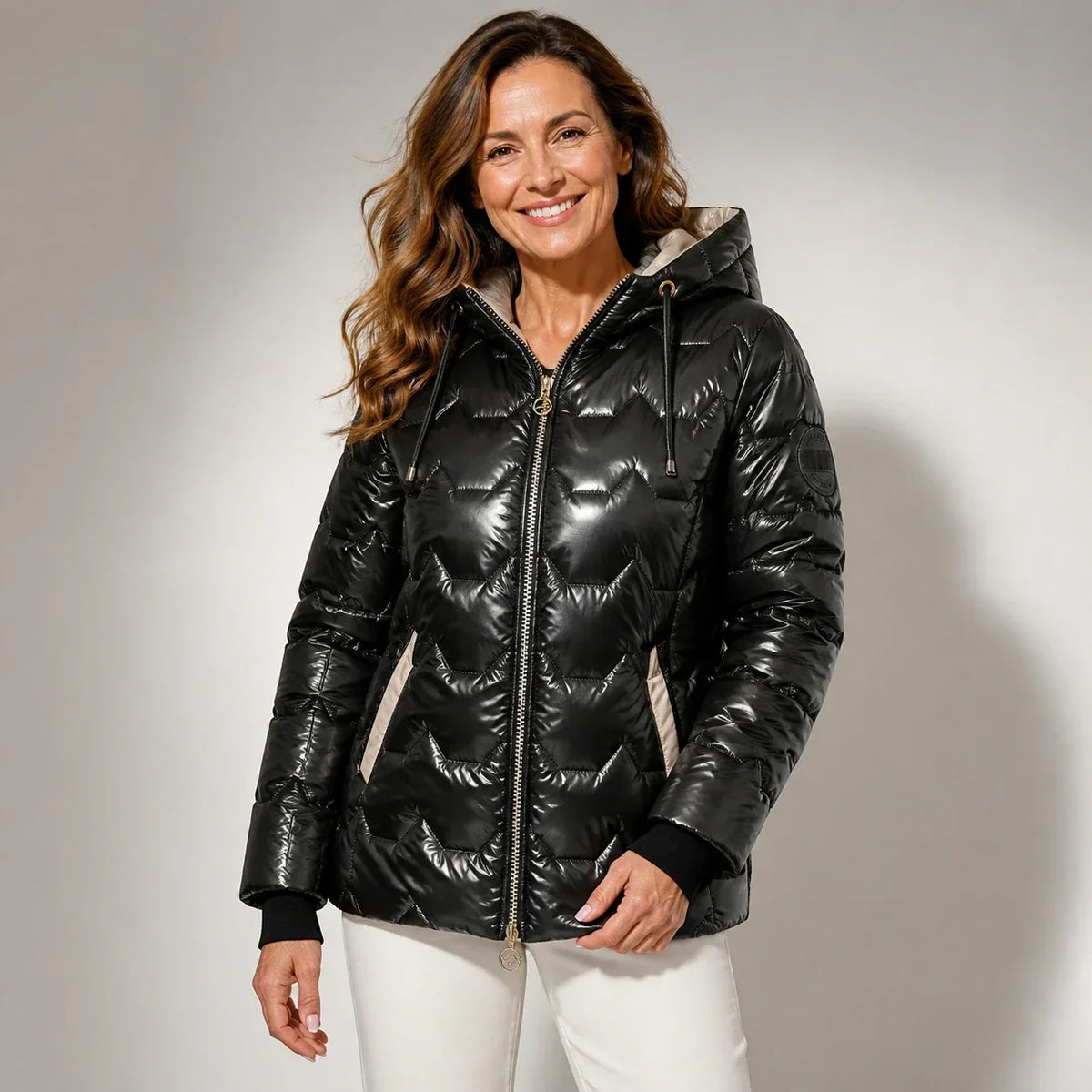 Ariana™ | Abrigo acolchado con capucha