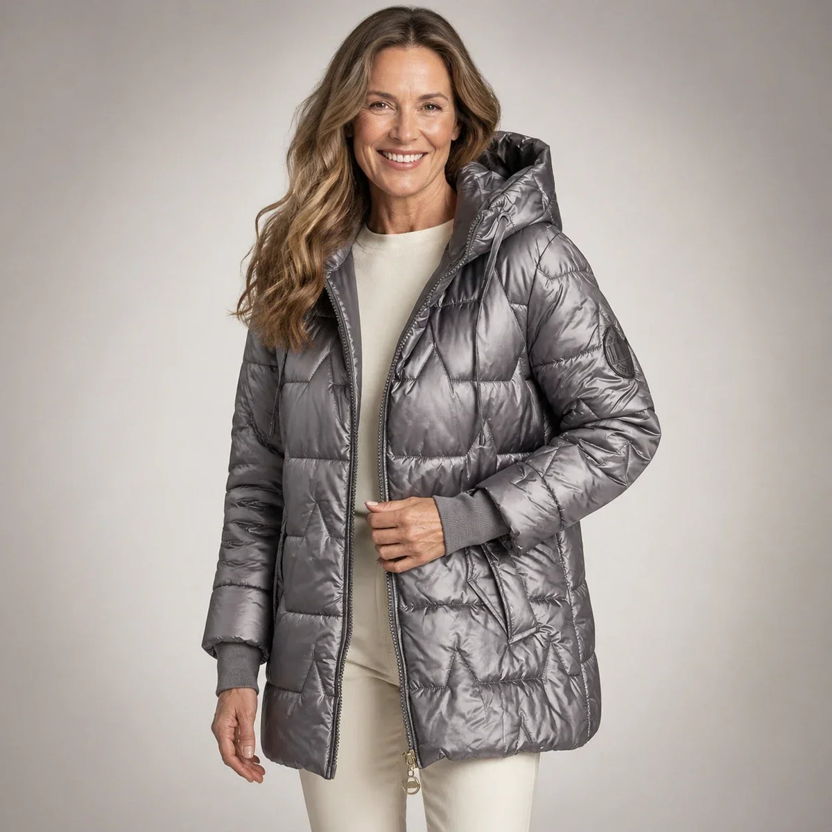 Ariana™ | Abrigo acolchado con capucha