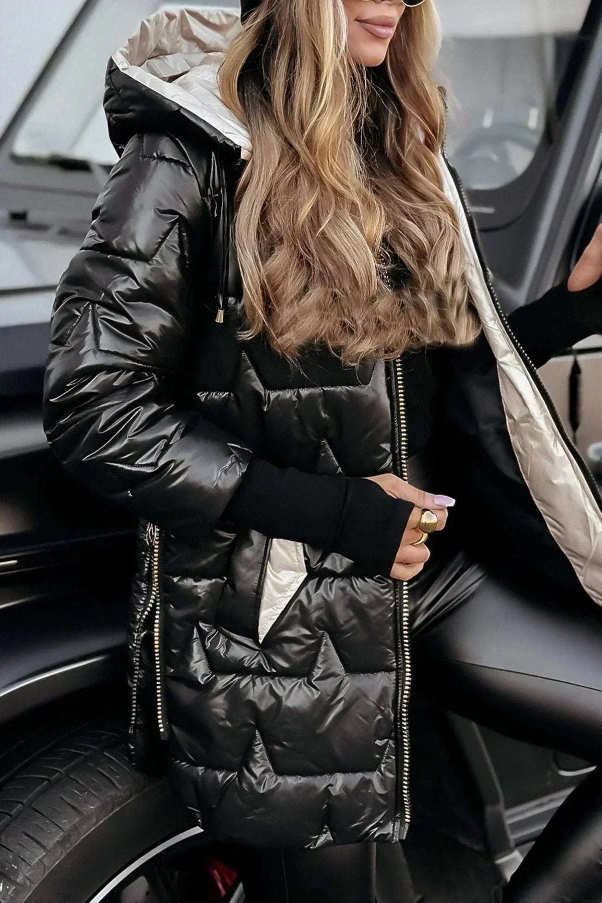 Ariana™ | Abrigo acolchado con capucha